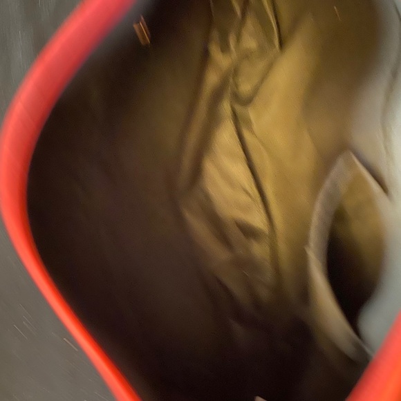 Leather tote with cosmetic bag set - Picture 7 of 7